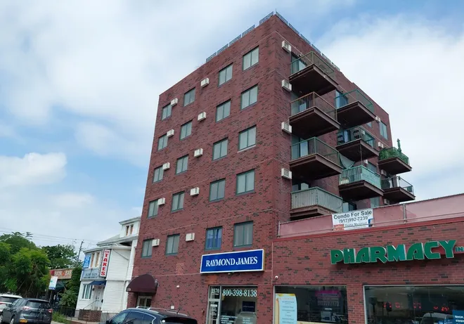 2570 East 17th Street #5C, Brooklyn, NY 11235