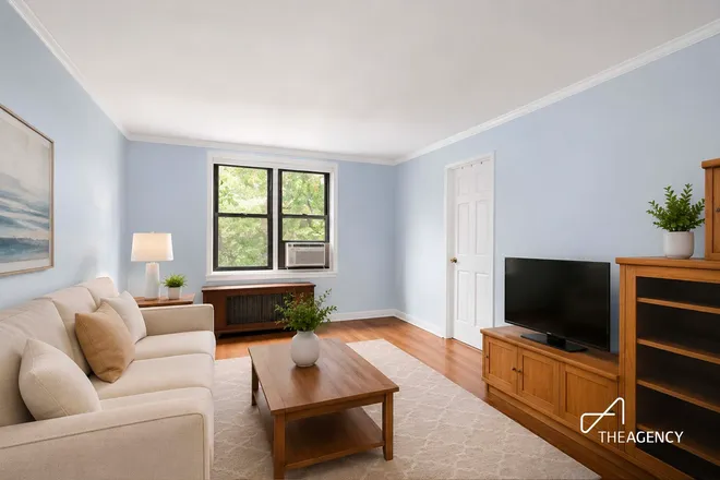 61 OLIVER Street #2A, Brooklyn, NY 11209