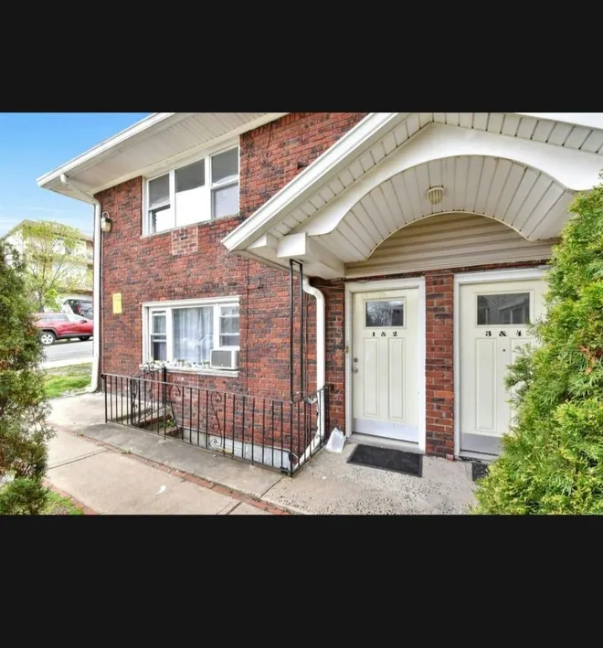 2215 GRAND Avenue, North Bergen, NJ 07047