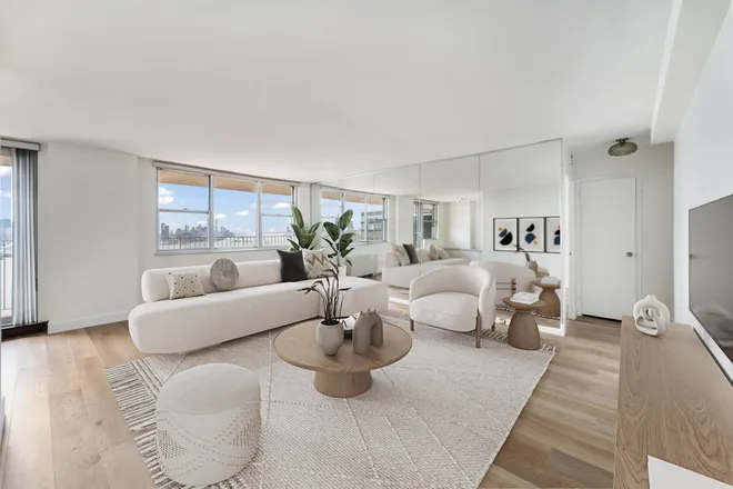 6040 Boulevard EAST, West New York, NJ 07093