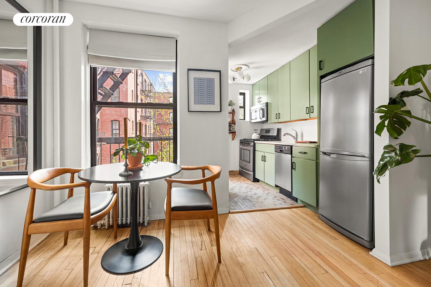 443 HICKS Street #4E, Cobble Hill, Brooklyn, NY 11201 - Property photo 3 of 10