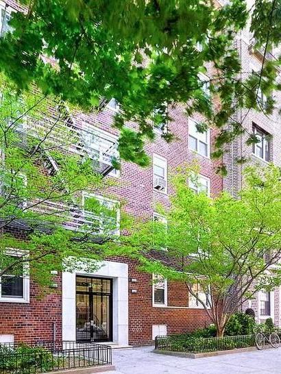 30 Monroe Place