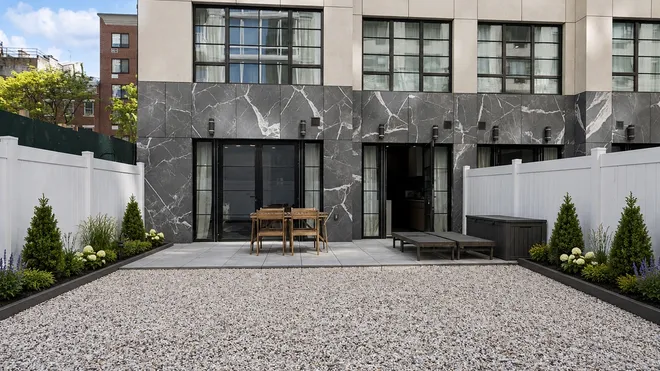 327 East 22nd Street #THEAST, New York, NY 10010
