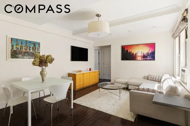 74 West 68th Street #6C, New York, NY 10023