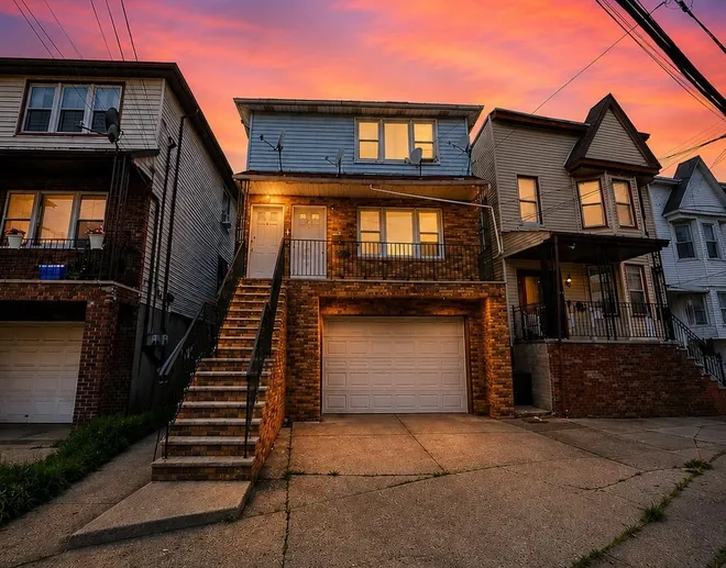99 OLD BERGEN Road, JC, Greenville, NJ 07305
