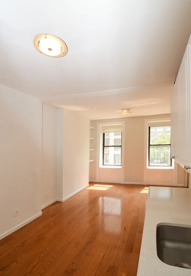 349 West 44th Street #5FE, New York, NY 10036