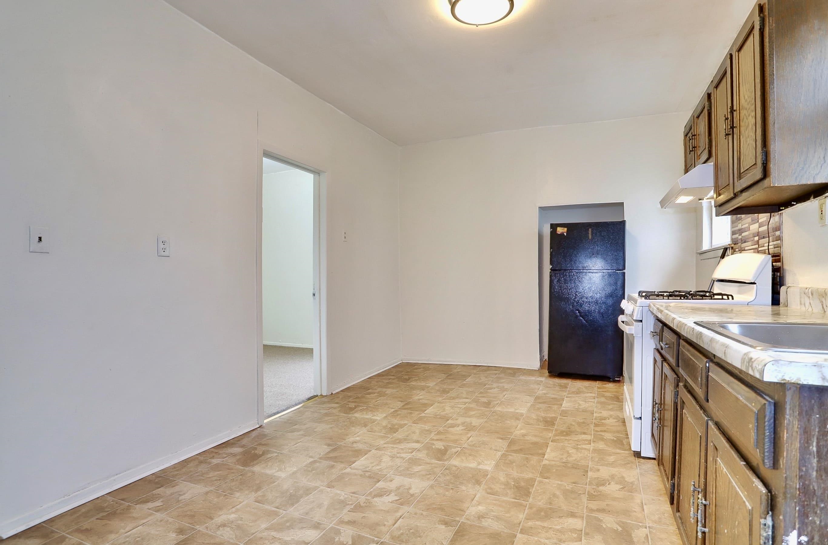 48 CARLTON Avenue, Jersey City, JC Heights, NJ 07307 - Property photo 5 of 29