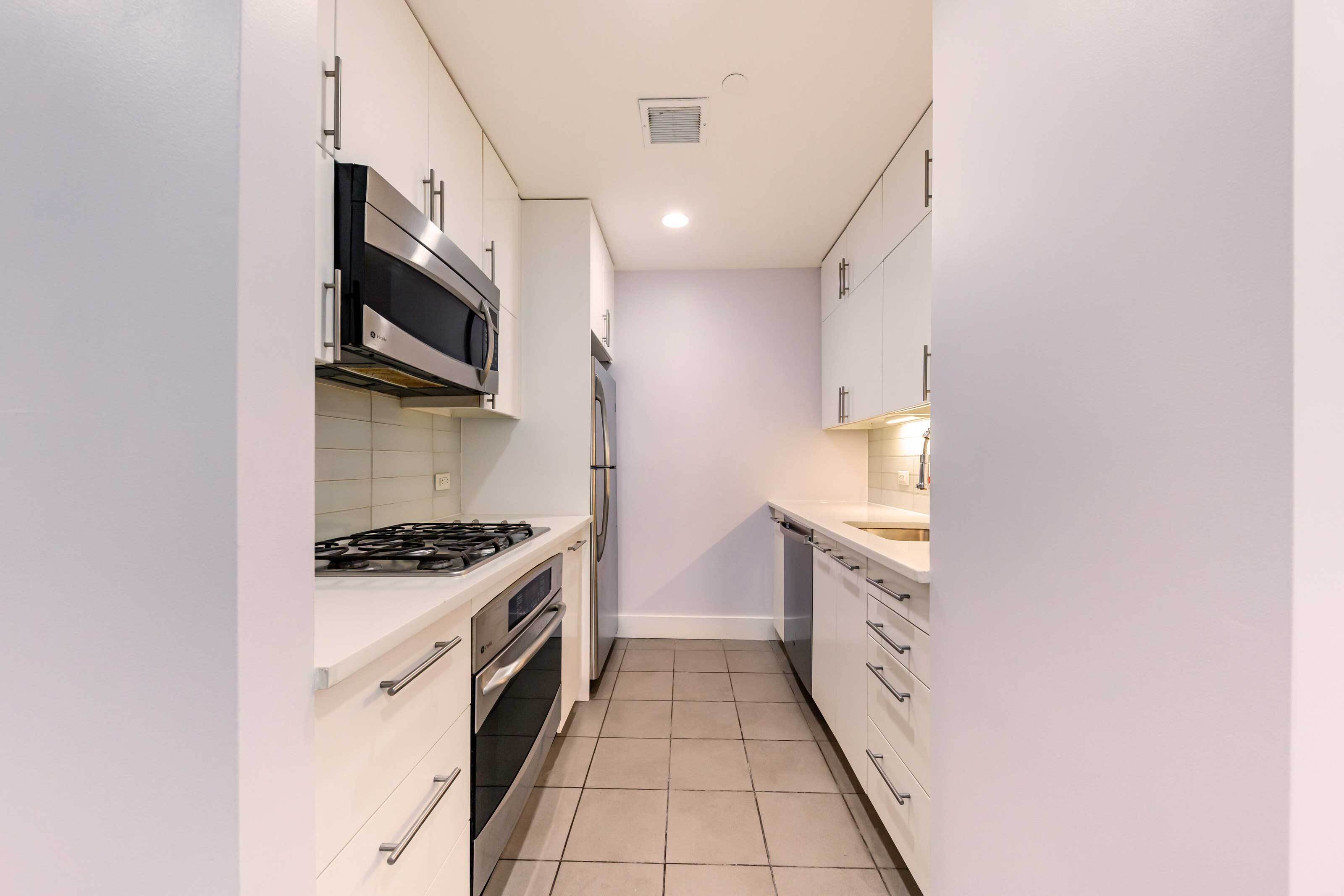 72 Steuben Street #2A, Clinton Hill, Brooklyn, NY 11205 - Property photo 3 of 16