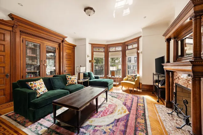 230 LINCOLN Road, Brooklyn, NY 11225