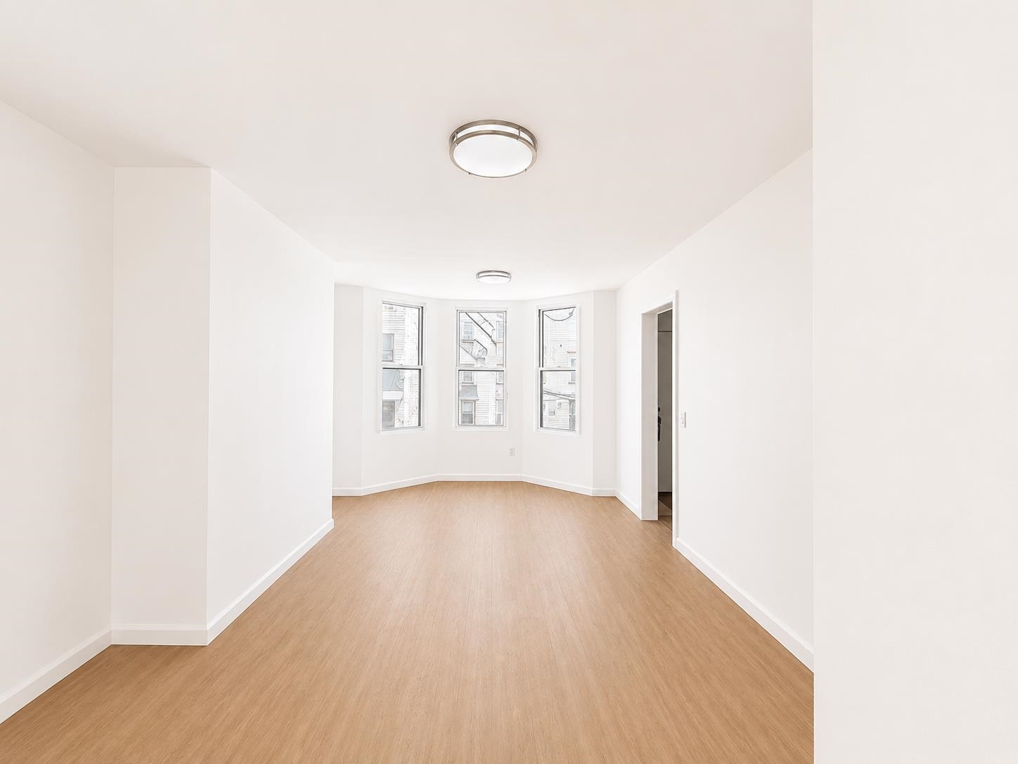 521 MERCER Street, Jersey City, JC Journal Square, NJ 07306 - Property photo 3 of 20
