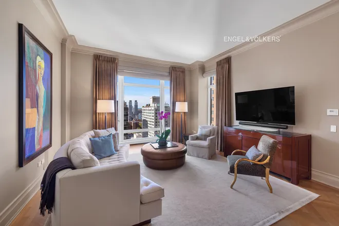 15 Central Park #25E, New York, NY 10023