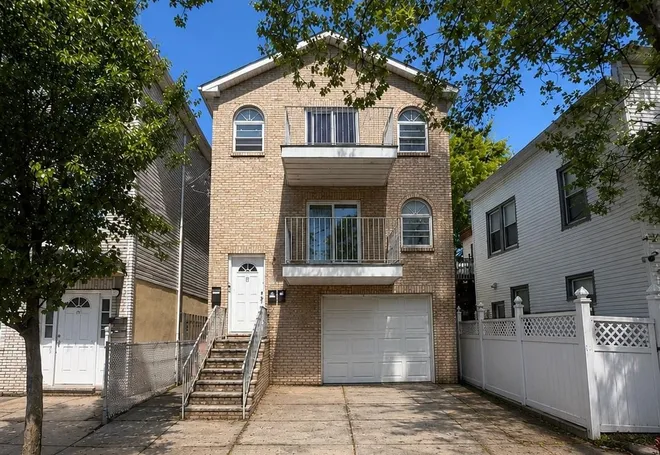 19 PARNELL Place, JC, Greenville, NJ 07305
