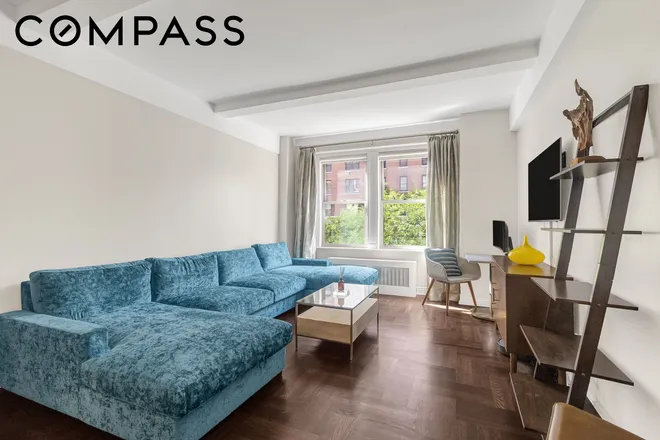 269 West 72nd Street #4A, New York, NY 10023
