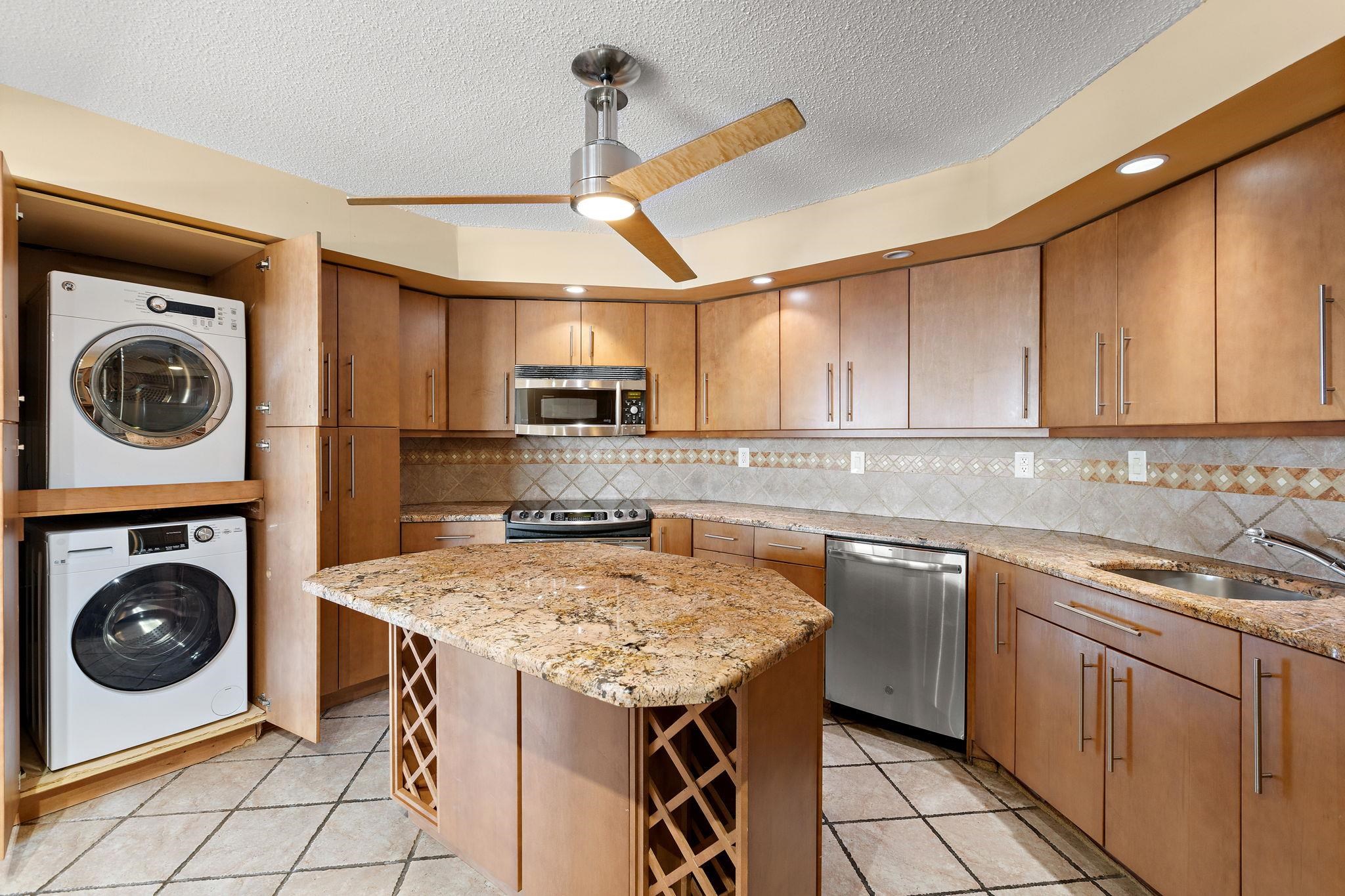 1307 HARMON COVE TOWER, Secaucus Town, Secaucus, NJ 07094 - Property photo 5 of 24