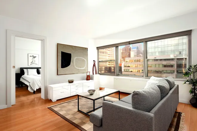 118 East 60th Street #19F, New York, NY 10022