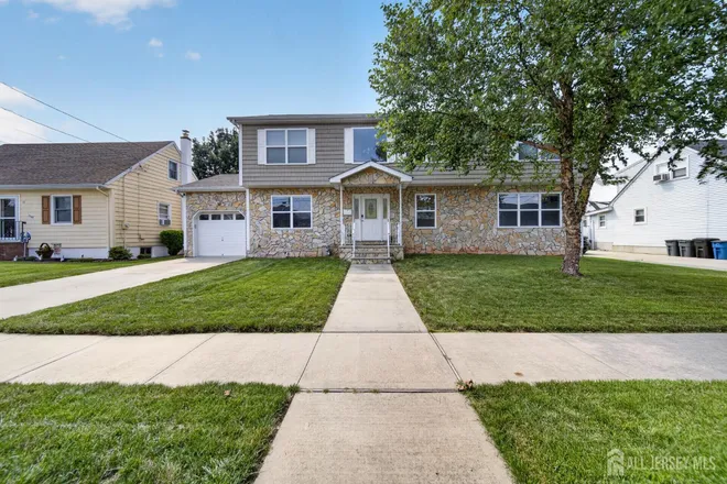 9 Skitka Avenue, West Carteret, NJ 07008