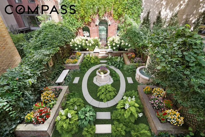 313 West 102nd Street, New York, NY 10025