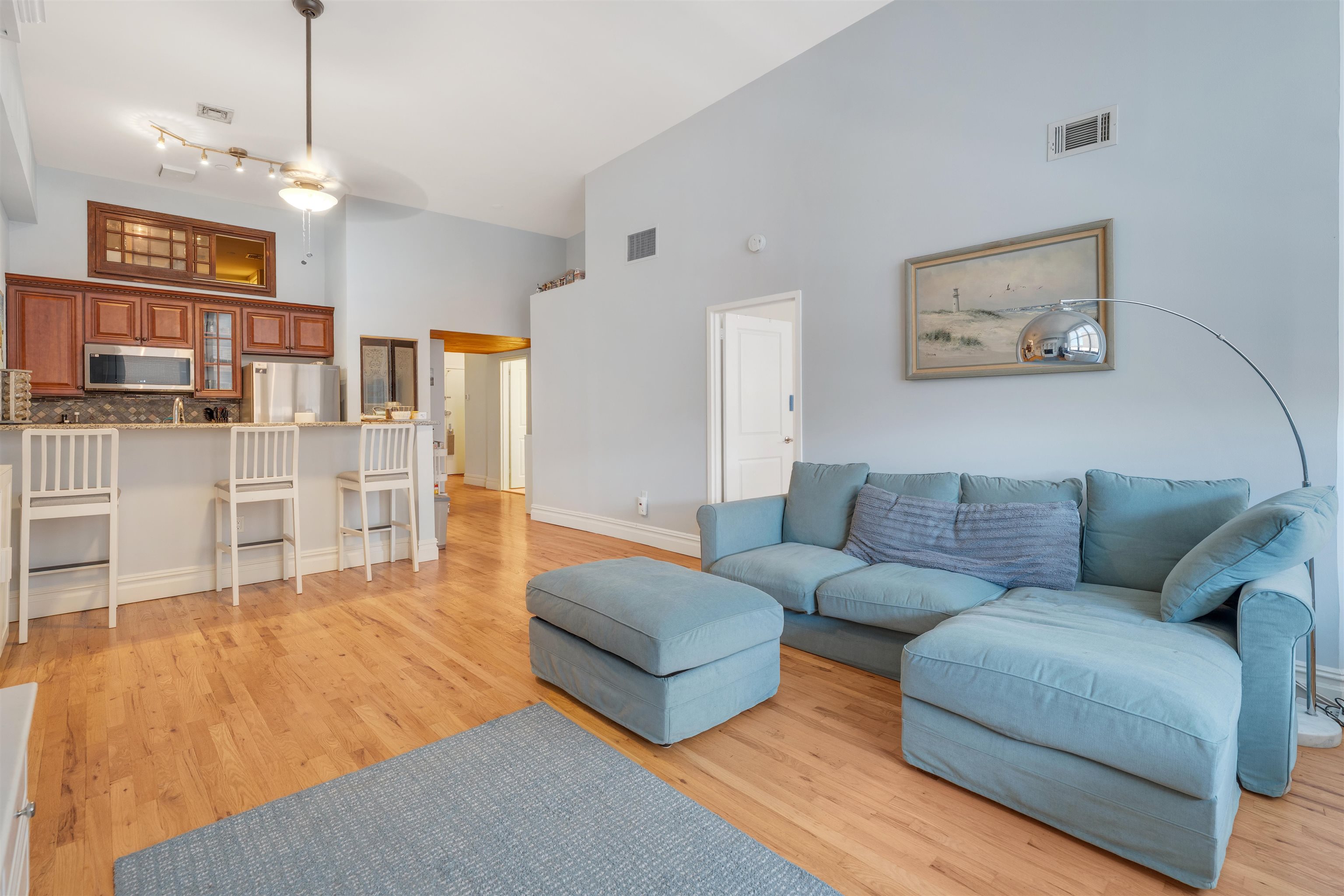 518 GREGORY Avenue, Weehawken Township, Weehawken, NJ 07086 - Property photo 4 of 42