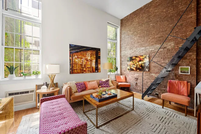100 West 15th Street #2A, New York, NY 10011