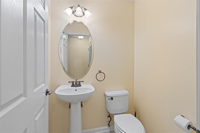 119 ABBIE Court, Guttenberg Town, Guttenberg, NJ 07093 - Property photo 5 of 28