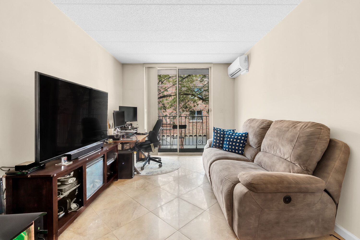 308 101st Street #44C, Fort Hamilton, Brooklyn, NY 11209 - Property photo 3 of 10