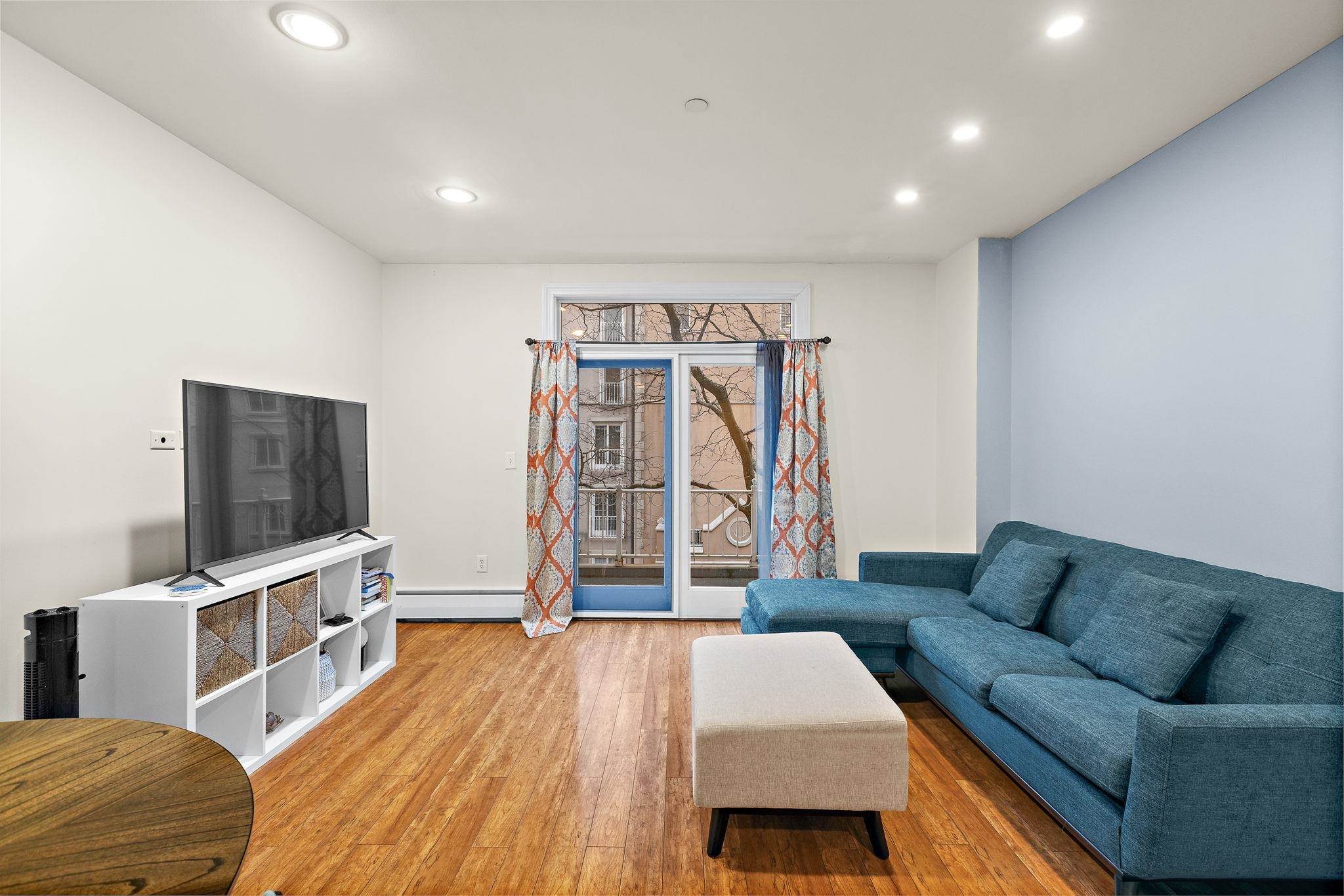 207 SHEARWATER Court WEST, Jersey City, JC Greenville, NJ 07305 - Property photo 5 of 35