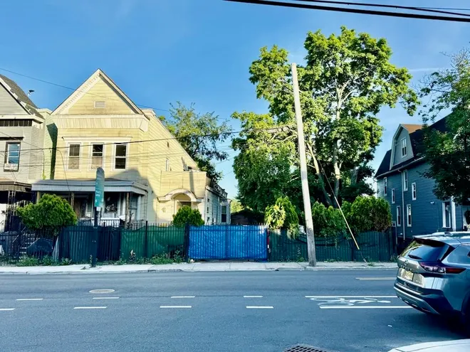 546 GARFIELD Avenue, JC, Bergen-Lafayette, NJ 07304