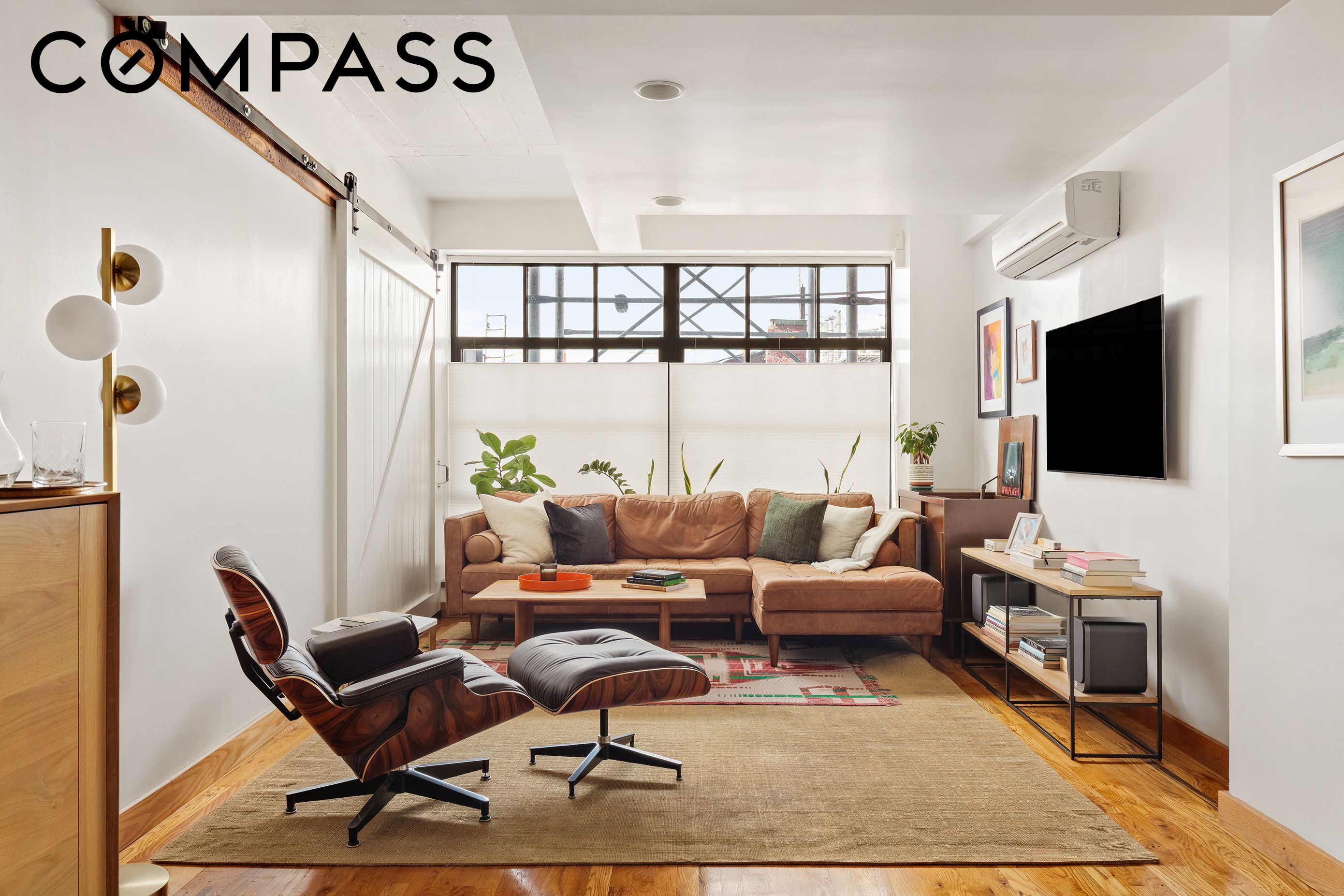 37 Bridge Street #1E, DUMBO, Brooklyn, NY 11201 - Property photo 3 of 8