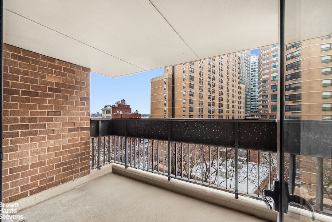 100 BEEKMAN Street #8H, South Street Seaport, Manhattan, NY 10038 - Property photo 5 of 7