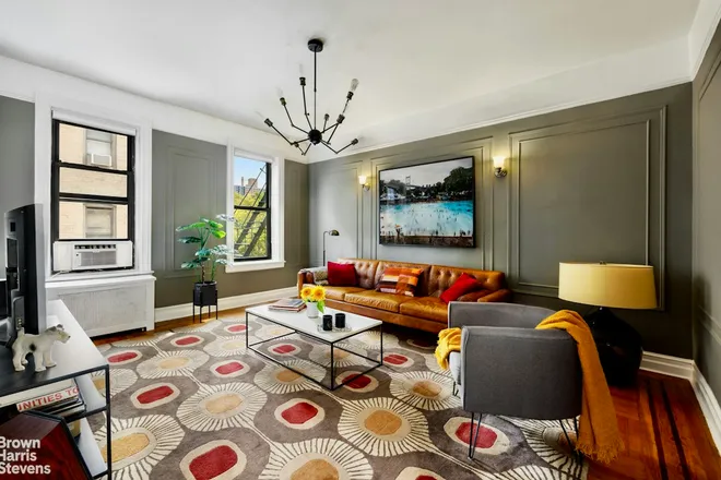 277 WASHINGTON Avenue #4E, Brooklyn, NY 11238