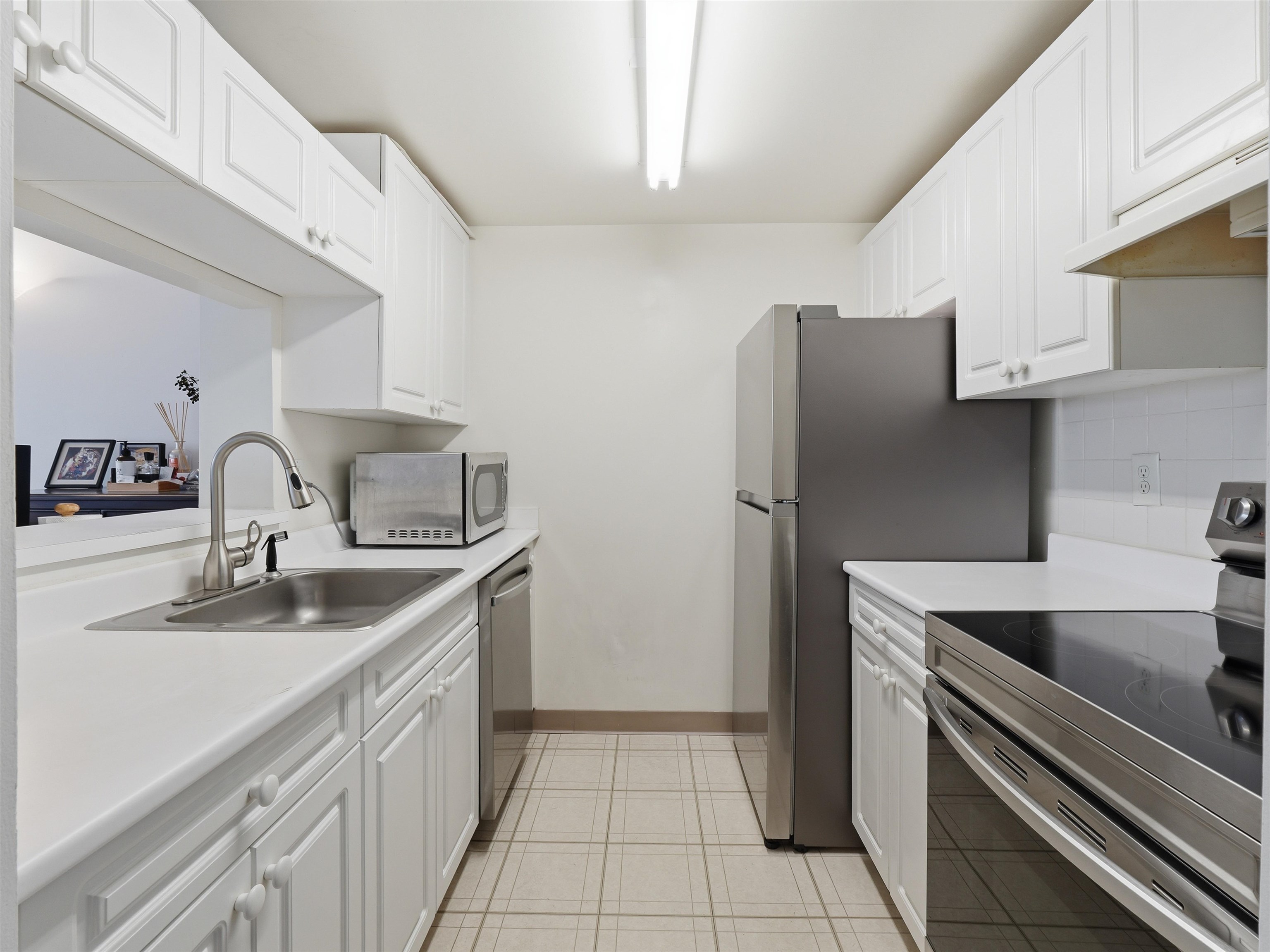 20 2nd Street, Jersey City, JC Downtown, NJ 07302 - Property photo 3 of 16