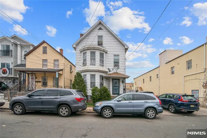 109 Franklin, Elizabeth, NJ 07206