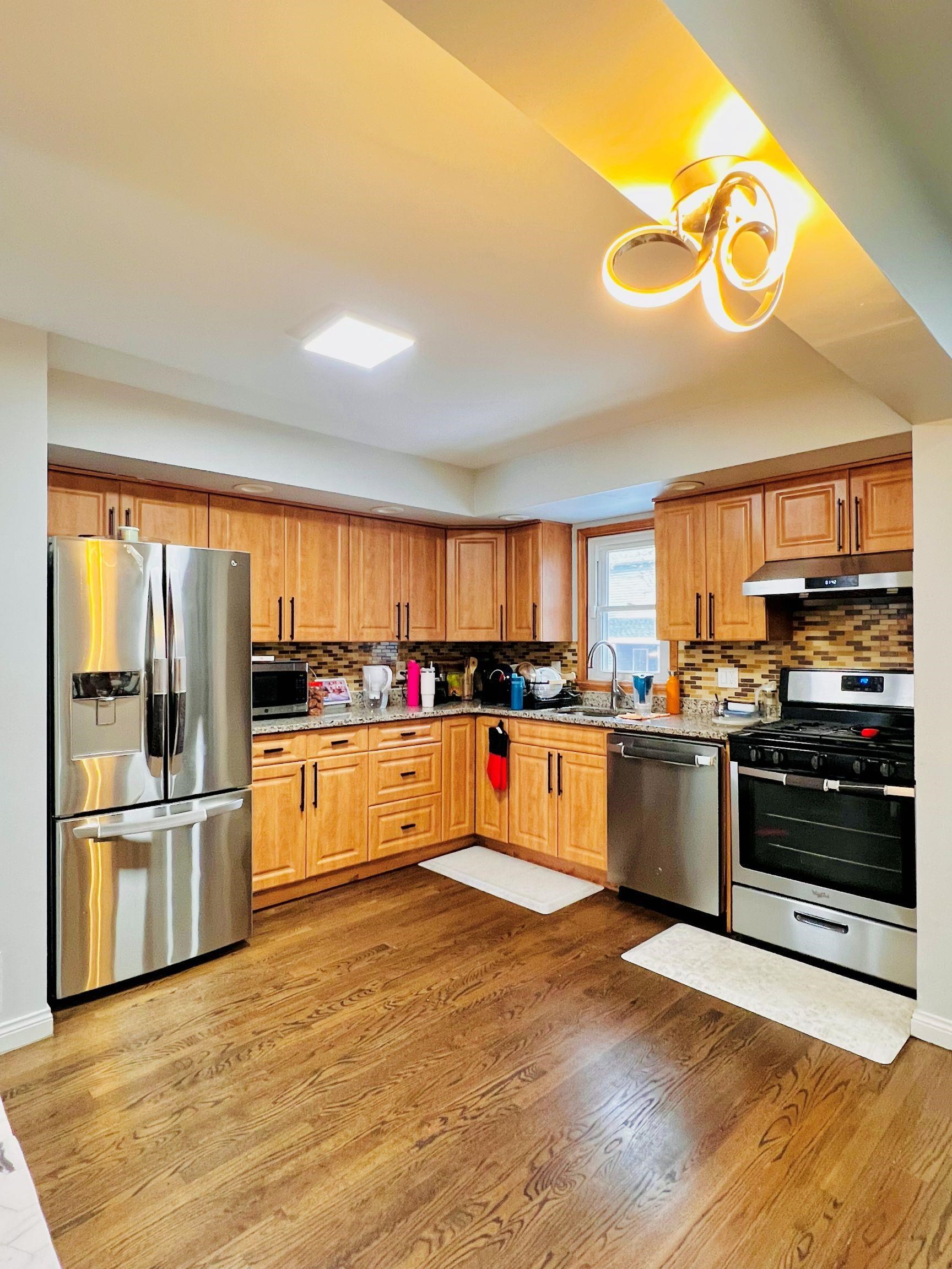4805 HANA Road, Edison Township, EDISON, NJ 08817 - Property photo 3 of 21