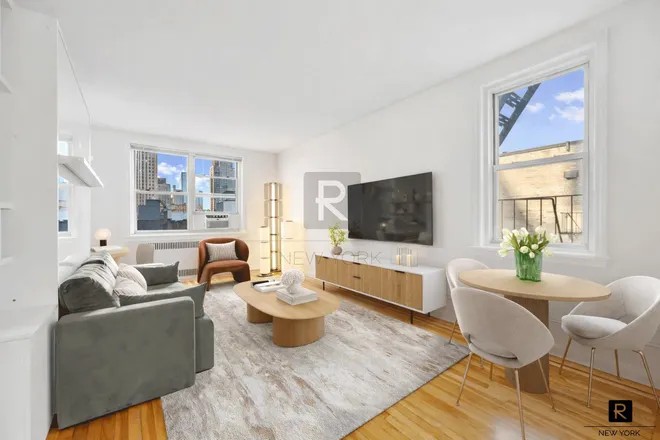 310 West 55th Street #6-K, New York, NY 10019