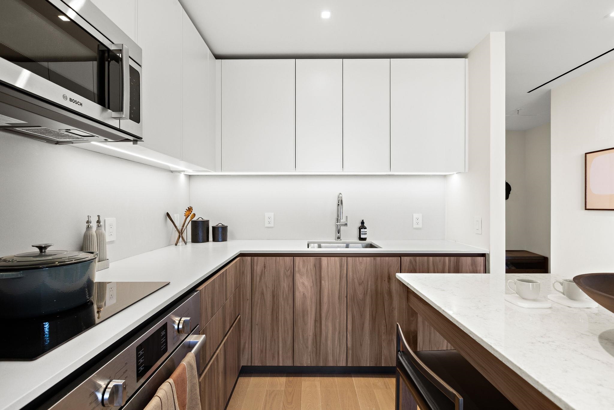 387 8th Street, Jersey City, JC Downtown, NJ 07302 - Property photo 4 of 21