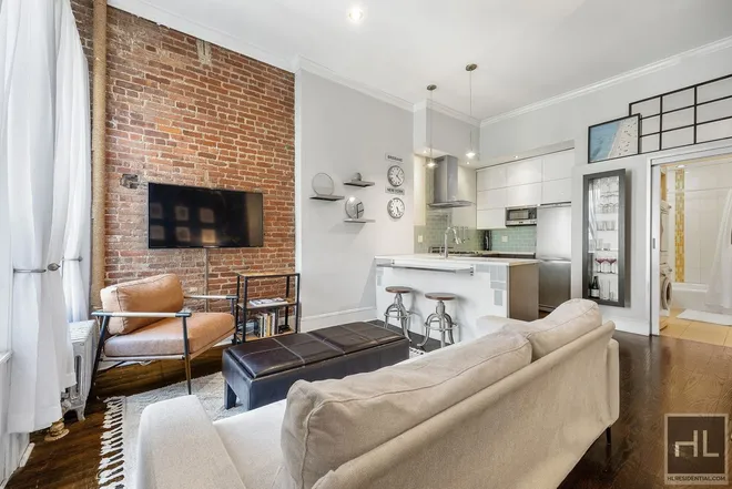 23 West 88th Street #2R, New York, NY 10024