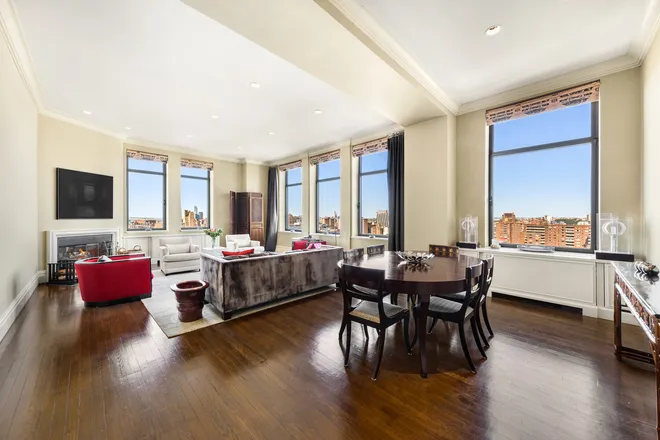 252 7th Avenue #PHP, New York, NY 10001