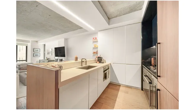 196 ORCHARD Street #4N, New York, NY 10002