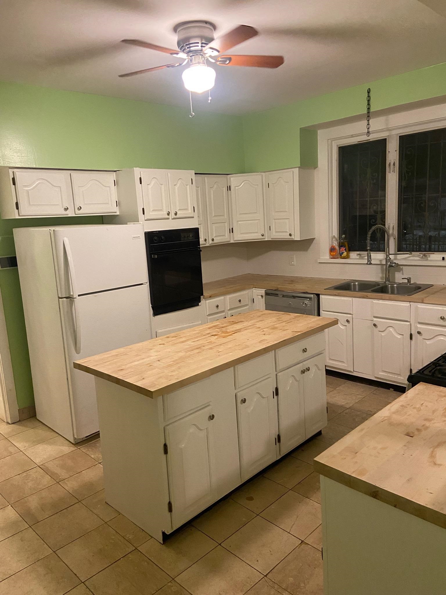 725 ELIZABETH Avenue, Newark City, Newark, NJ 07112 - Property photo 3 of 10