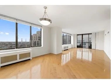 422 East 72nd Street #32C, New York, NY 10021