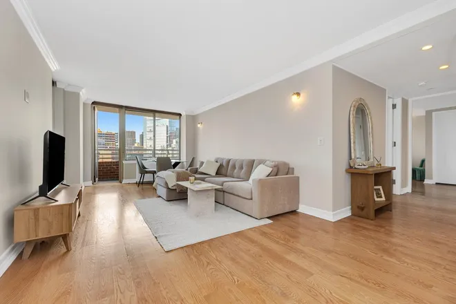 236 East 47th Street #38-A, New York, NY 10017