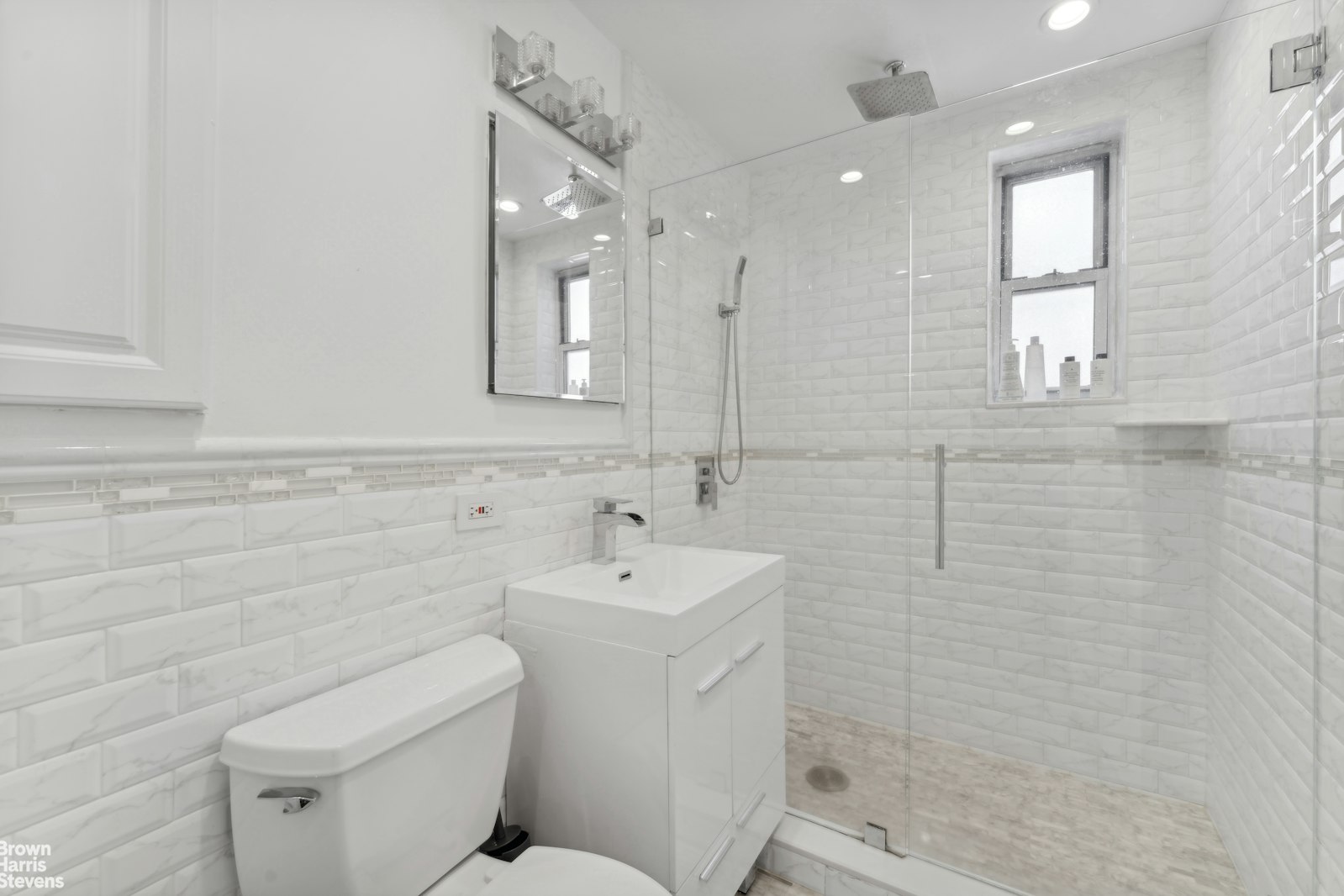 72-81 113th Street #5D, Forest Hills, Queens, NY 11375 - Property photo 5 of 22