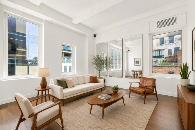 21 East 22nd Street #10F, New York, NY 10010