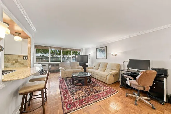 310 East 70th Street #1-K, New York, NY 10021