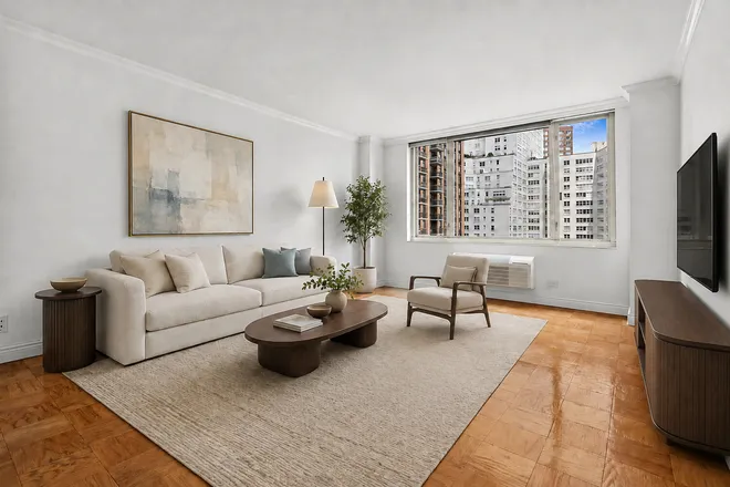 130 West 67th Street #12L, New York, NY 10023