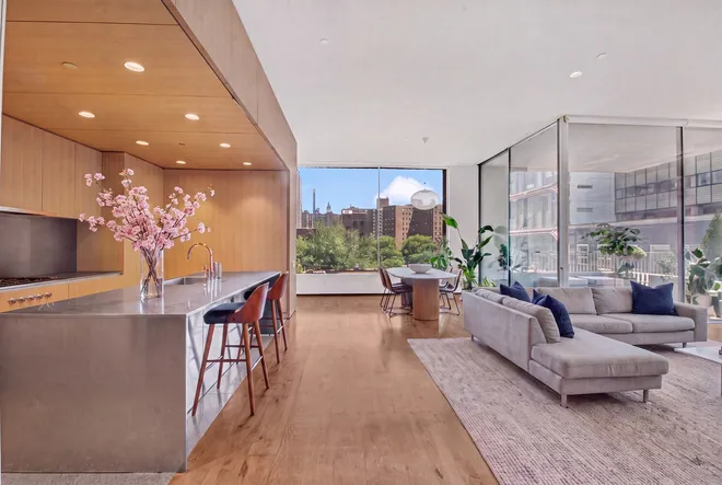 527 West 27th Street #5S, New York, NY 10001