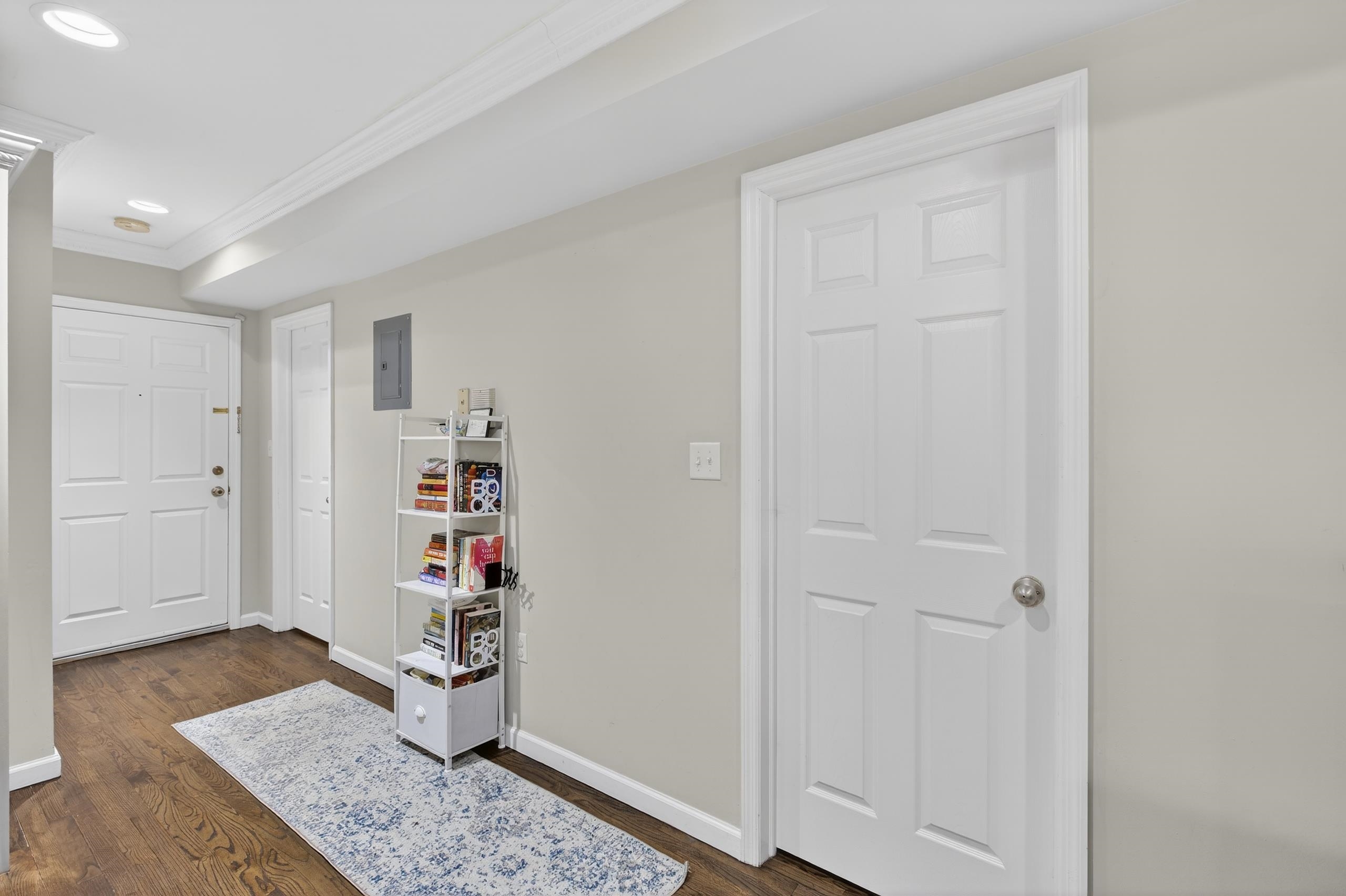 15 JEFFERSON Avenue, Jersey City, JC Heights, NJ 07306 - Property photo 4 of 20