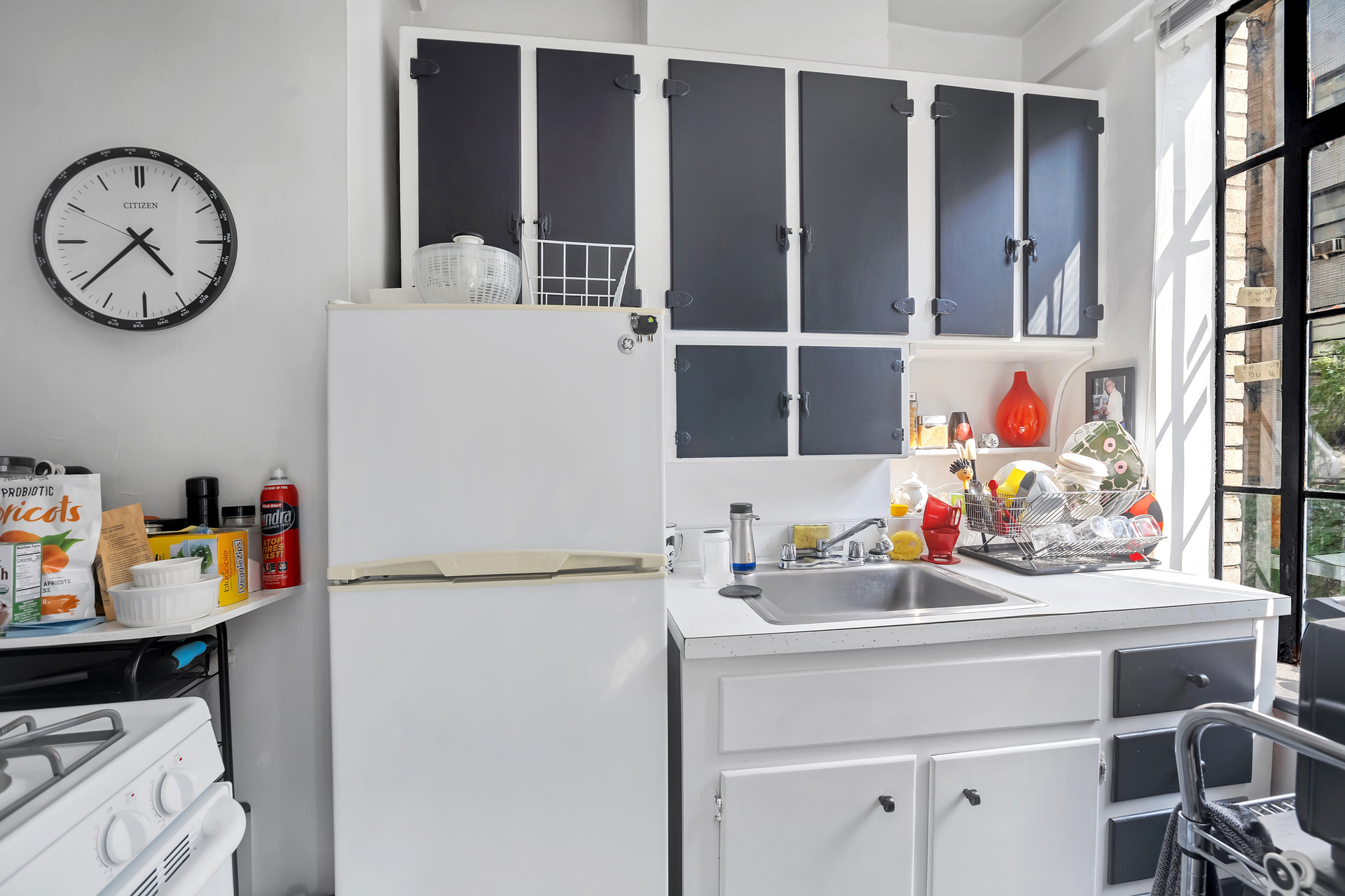 353 West 56th Street #3J, Hell's Kitchen, Manhattan, NY 10019 - Property photo 5 of 10