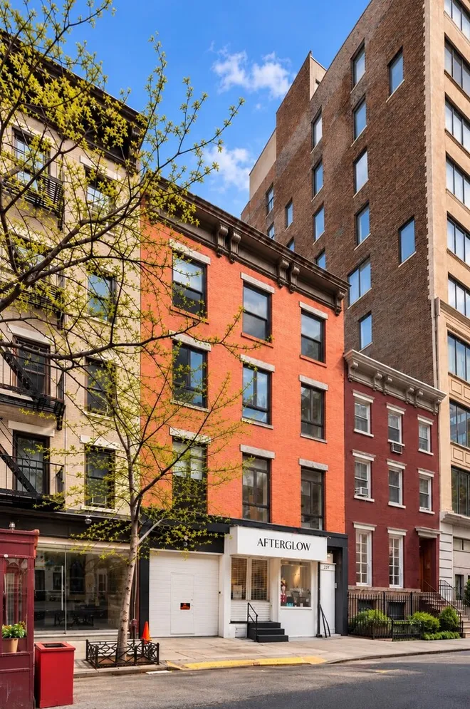 257 West 19th Street, New York, NY 10011