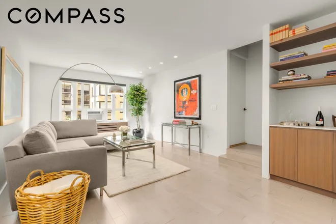 155 West 20th Street #6H, New York, NY 10011